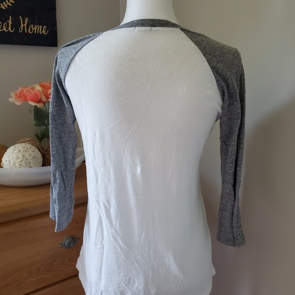 Monrow vneck raglan tshirt - Picture 6 of 7